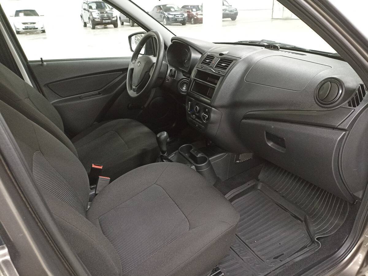 Lada (ВАЗ) Granta с пробегом — 2019 год. Фото: #10