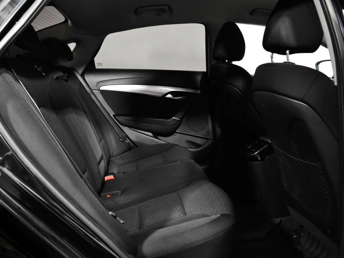 Hyundai i40 с пробегом — 2014 год. Фото: #9