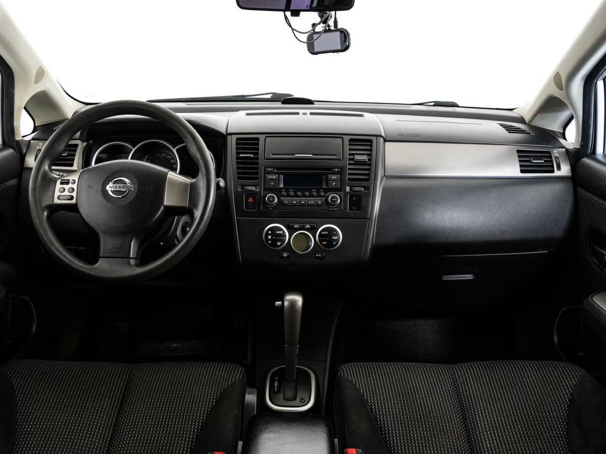 Nissan Tiida с пробегом — 2013 год. Фото: #7