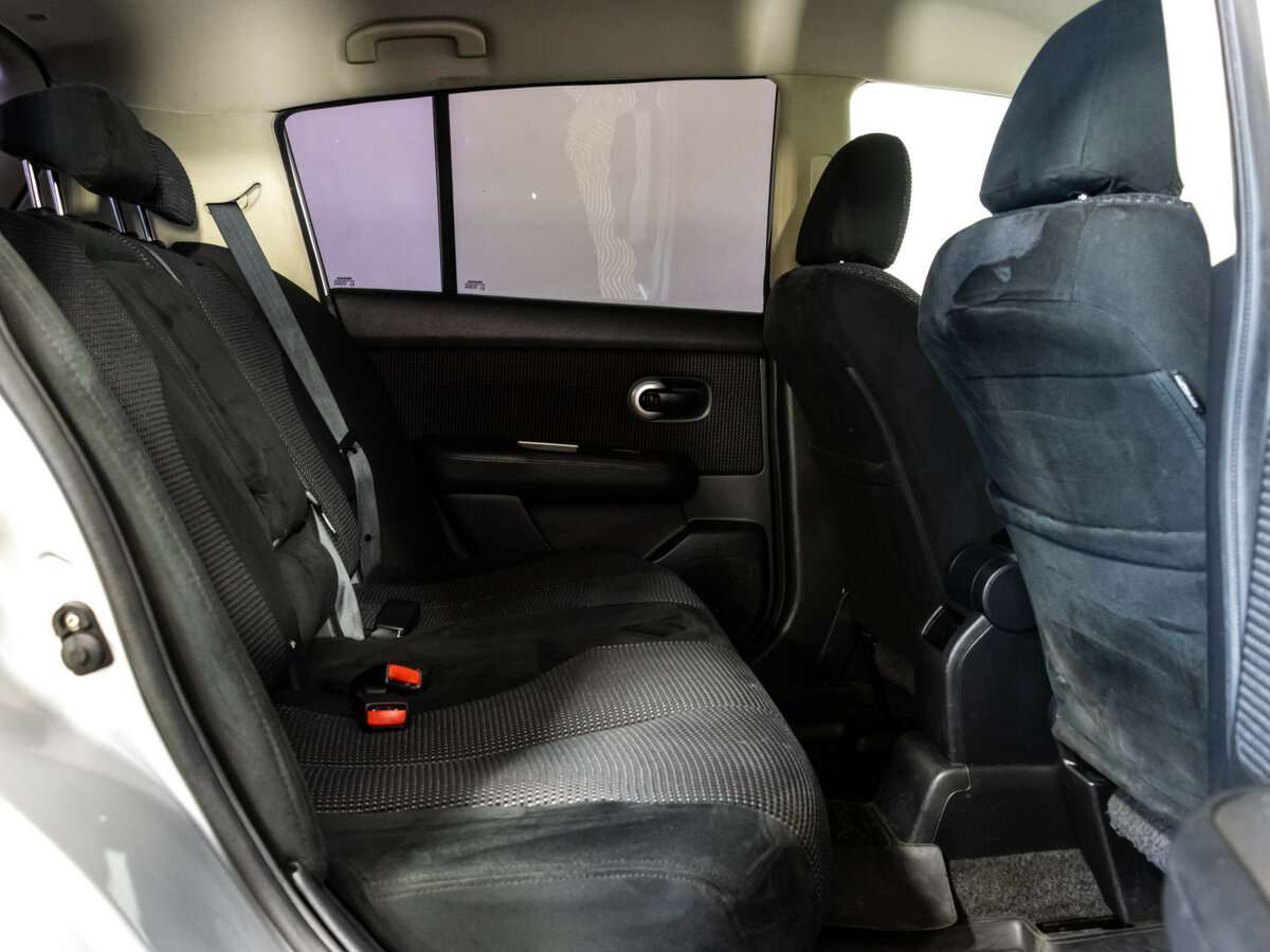 Nissan Tiida с пробегом — 2013 год. Фото: #12