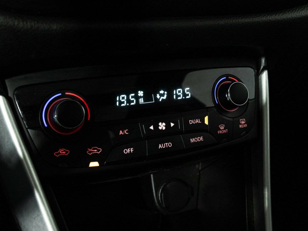 Suzuki SX4 с пробегом — 2014 год. Фото: #14