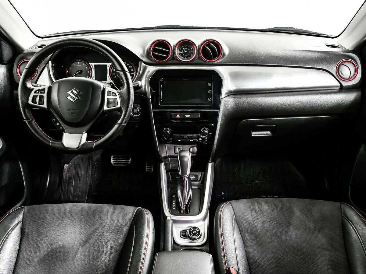 Suzuki Vitara с пробегом — 2016 год. Фото: #10