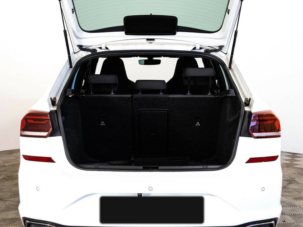 Volkswagen Polo с пробегом — 2021 год. Фото: #18