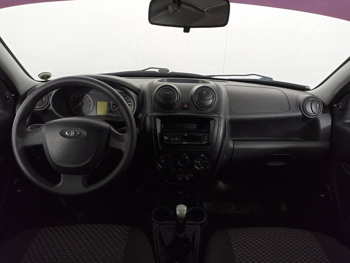 Lada (ВАЗ) Granta с пробегом — 2017 год. Фото: #11