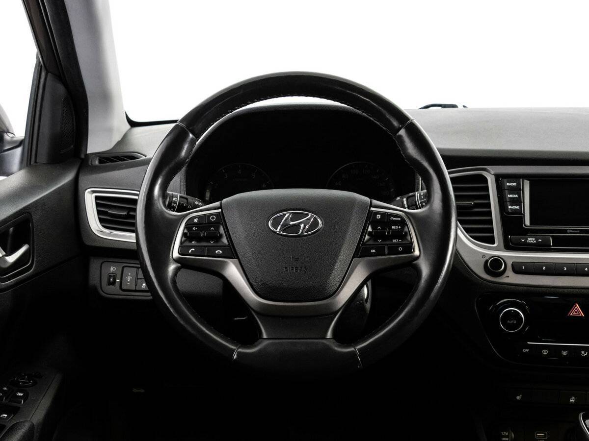 Hyundai Solaris с пробегом — 2019 год. Фото: #11