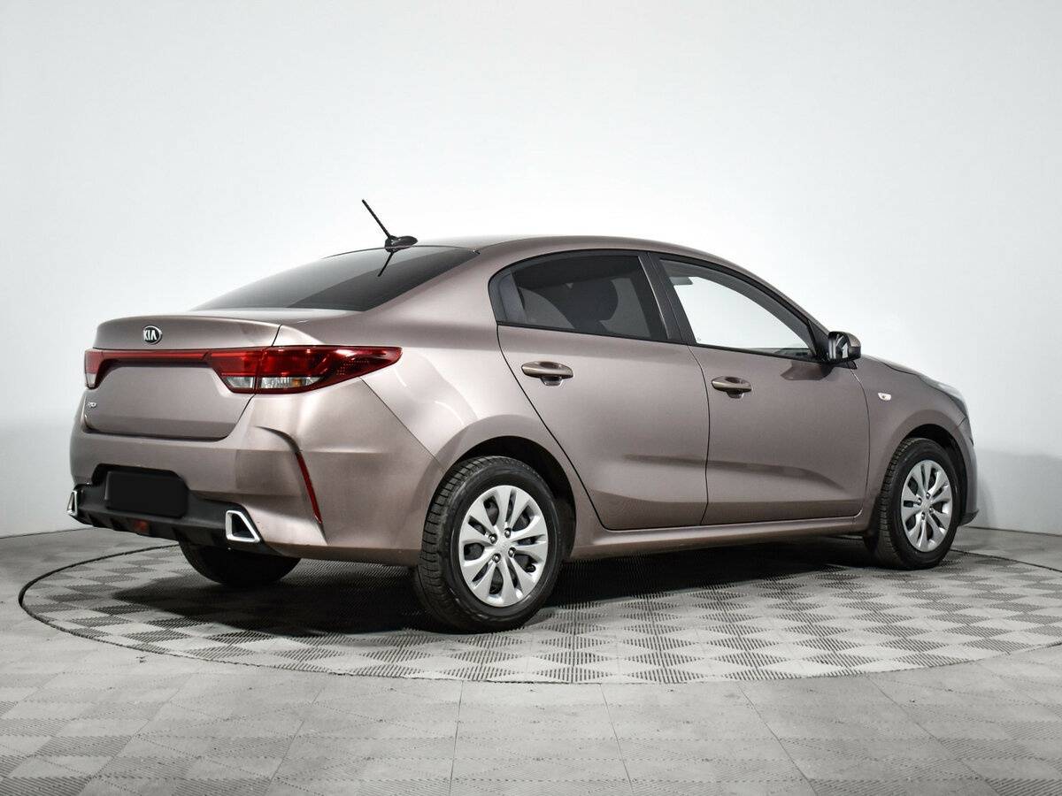 Kia Rio с пробегом — 2020 год. Фото: #4