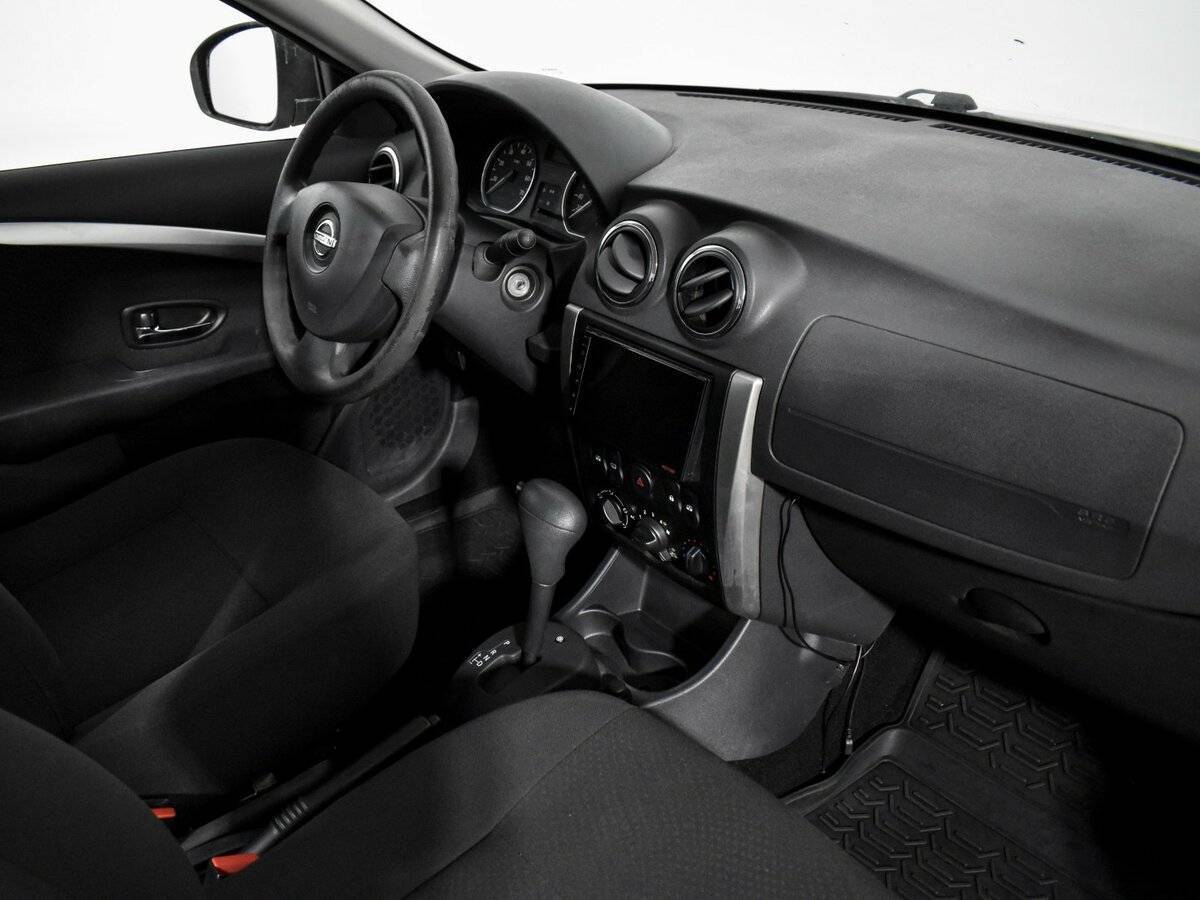 Nissan Almera с пробегом — 2013 год. Фото: #15