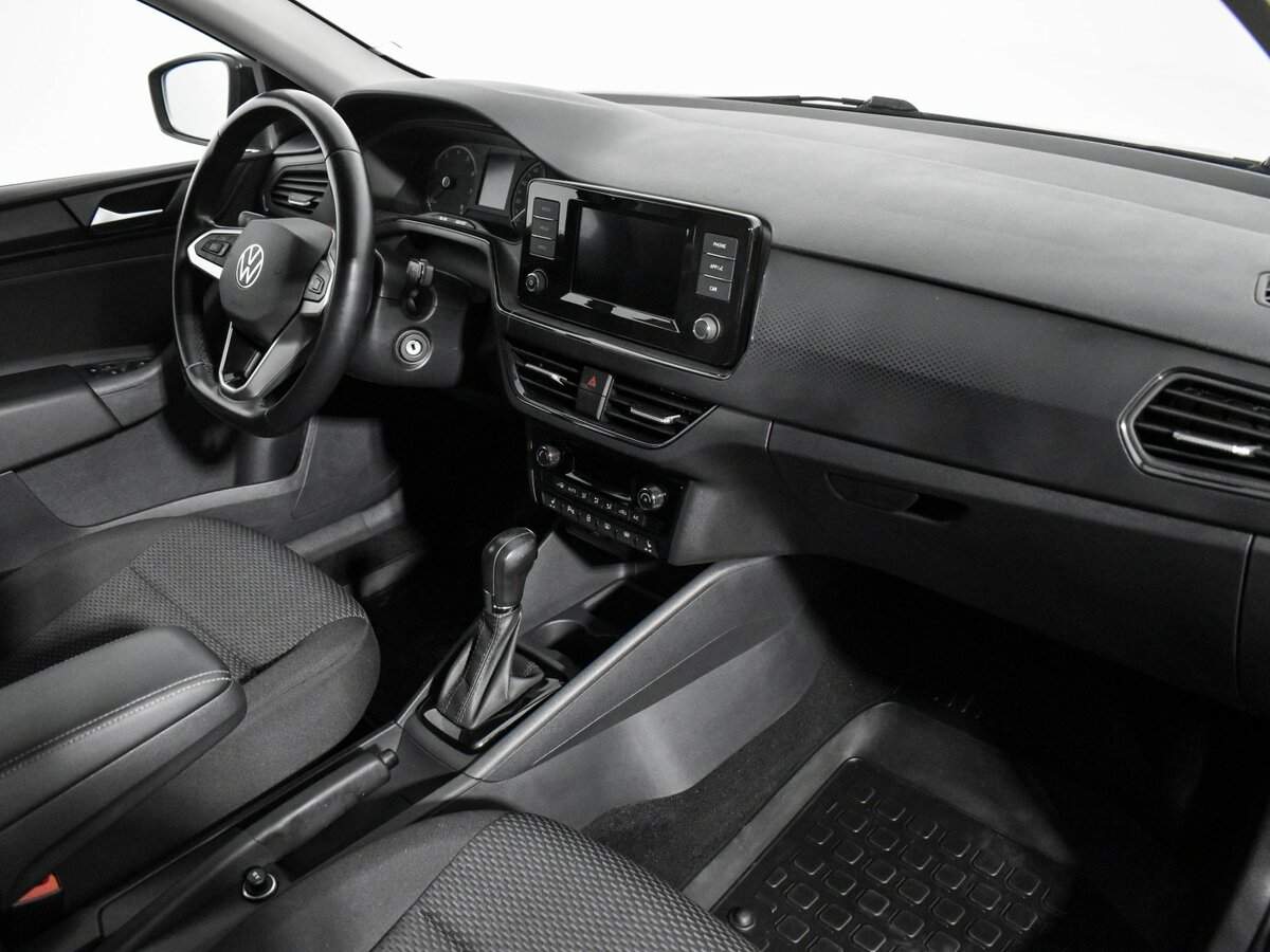 Volkswagen Polo с пробегом — 2021 год. Фото: #12