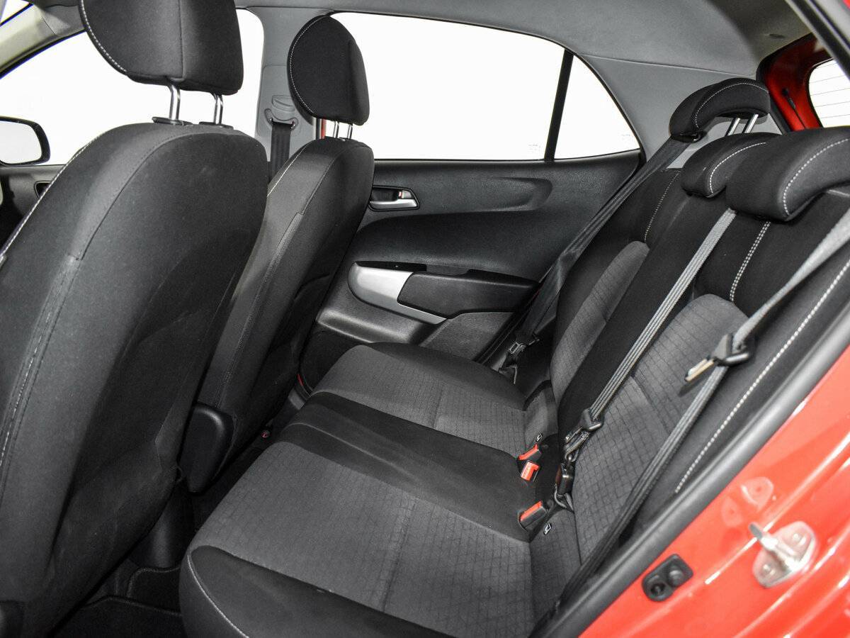 Kia Picanto с пробегом — 2018 год. Фото: #11