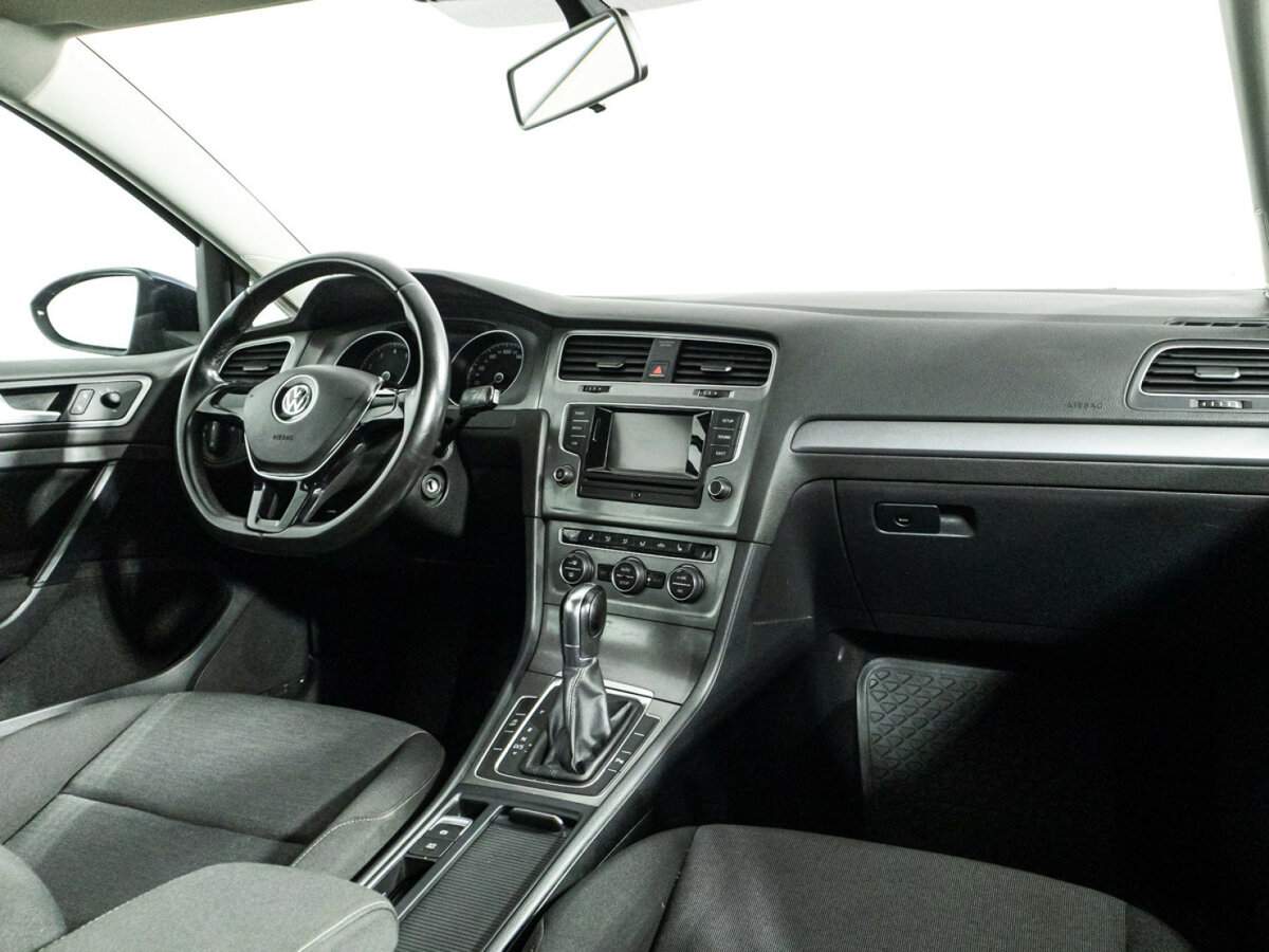 Volkswagen Golf с пробегом — 2013 год. Фото: #8