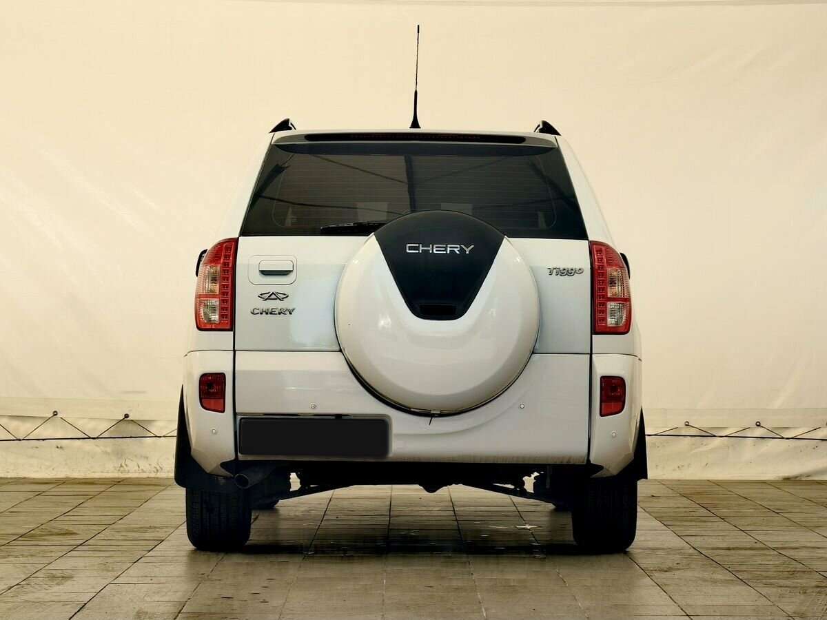 Chery Tiggo (T11) с пробегом — 2015 год. Фото: #6