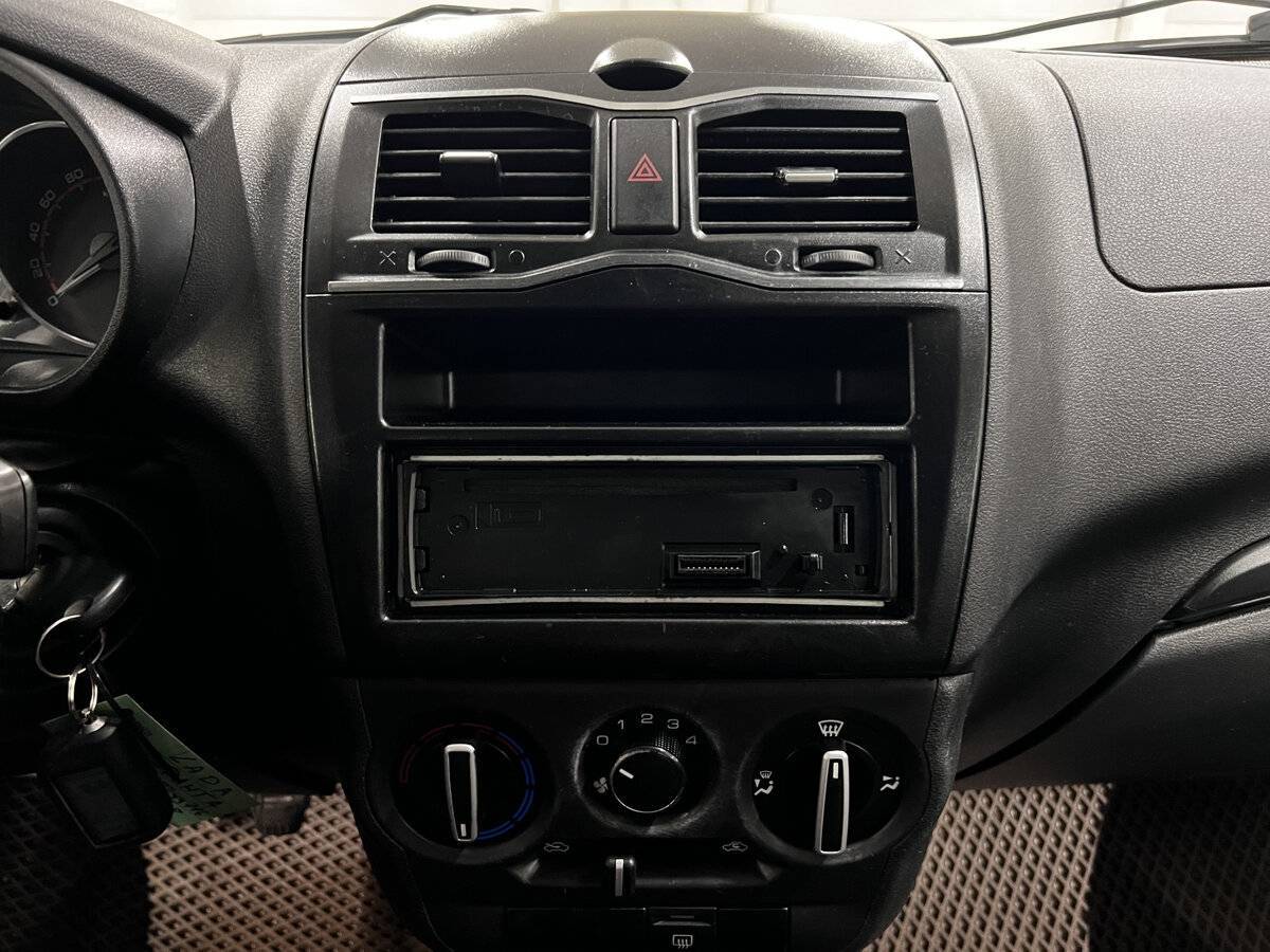 Lada (ВАЗ) Granta с пробегом — 2021 год. Фото: #14