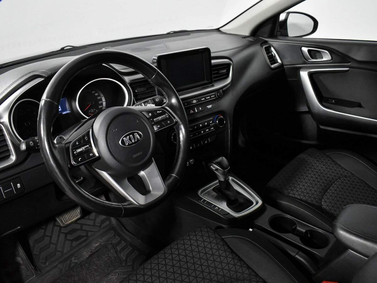 Kia Ceed с пробегом — 2019 год. Фото: #8
