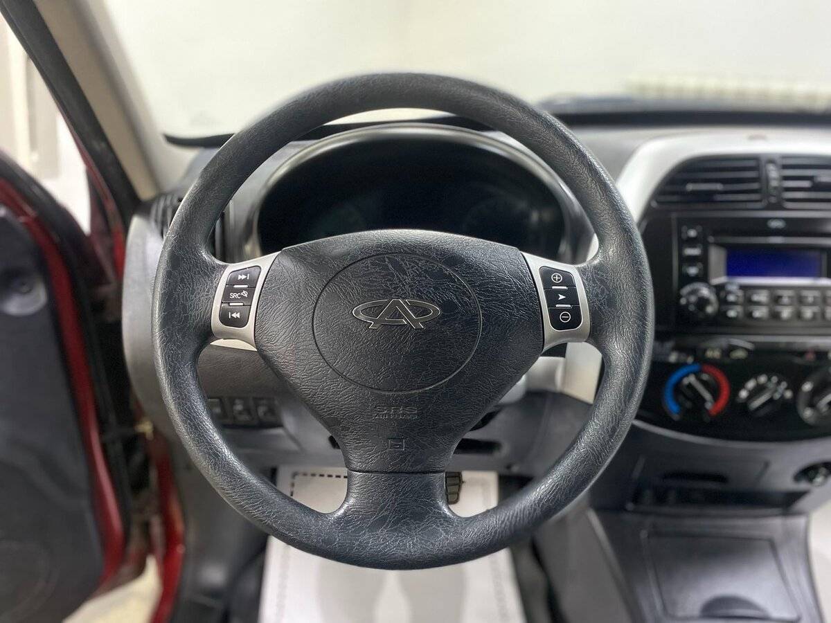 Chery Tiggo (T11) с пробегом — 2012 год. Фото: #6