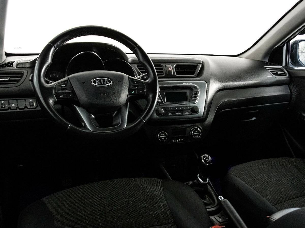 Kia Rio с пробегом — 2012 год. Фото: #8