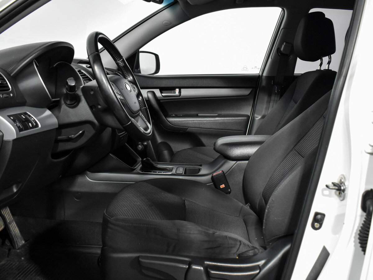 Kia Sorento с пробегом — 2012 год. Фото: #7