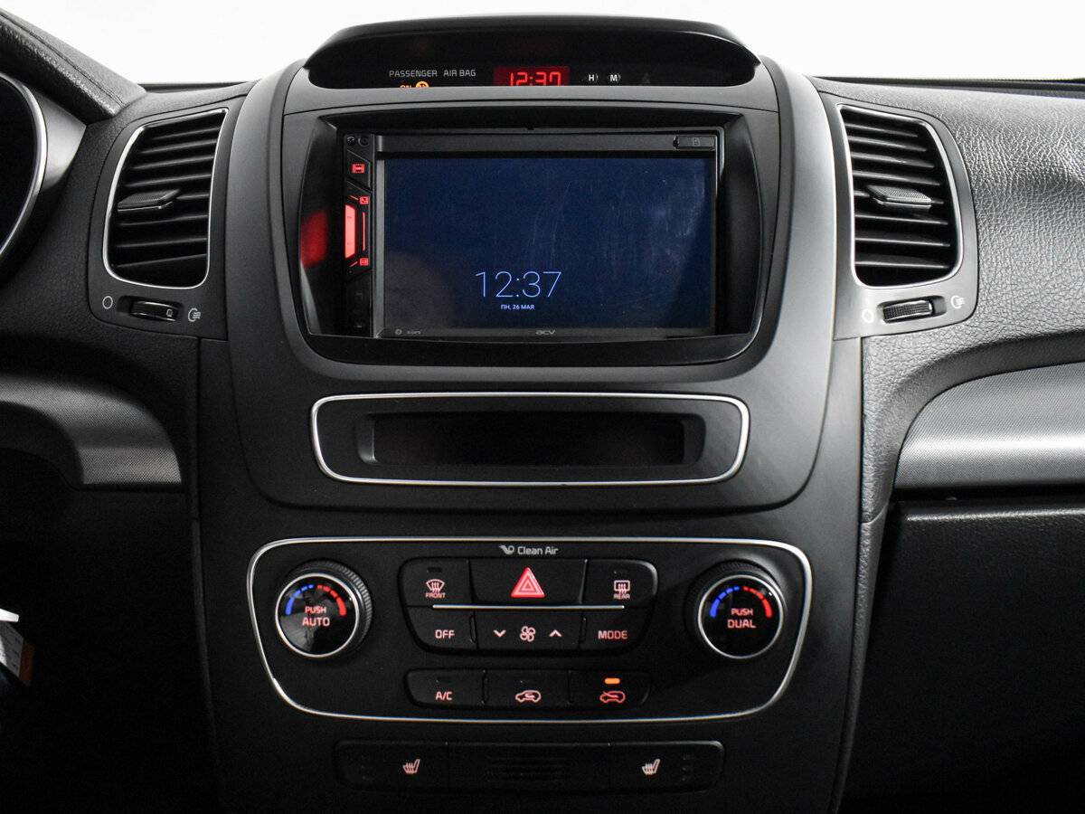 Kia Sorento с пробегом — 2012 год. Фото: #11