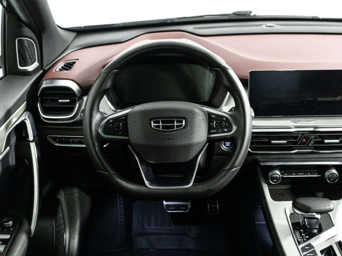 Geely Coolray с пробегом — 2022 год. Фото: #22