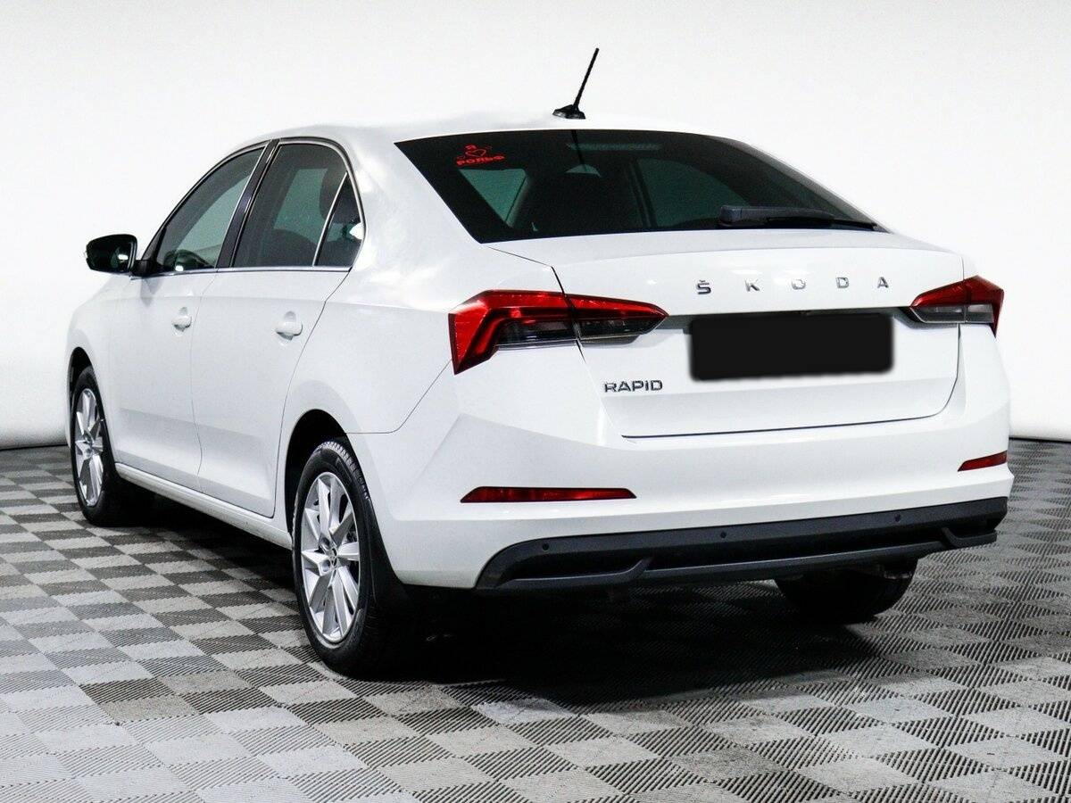 Skoda Rapid с пробегом — 2020 год. Фото: #6