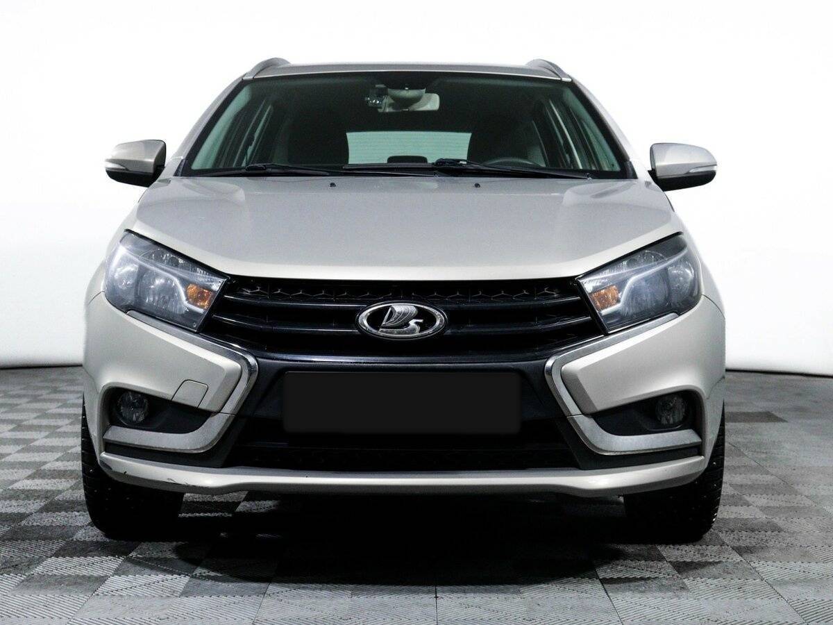 Lada (ВАЗ) Vesta с пробегом — 2018 год. Фото: #1