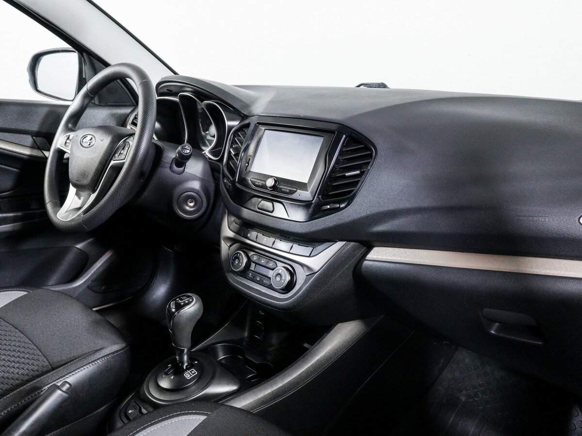 Lada (ВАЗ) Vesta с пробегом — 2018 год. Фото: #7