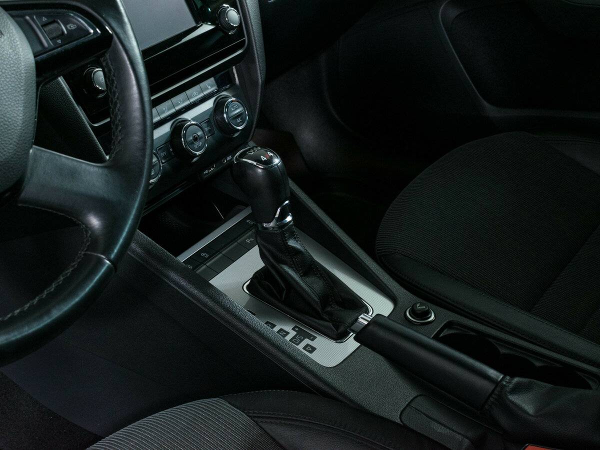 Skoda Octavia с пробегом — 2014 год. Фото: #13