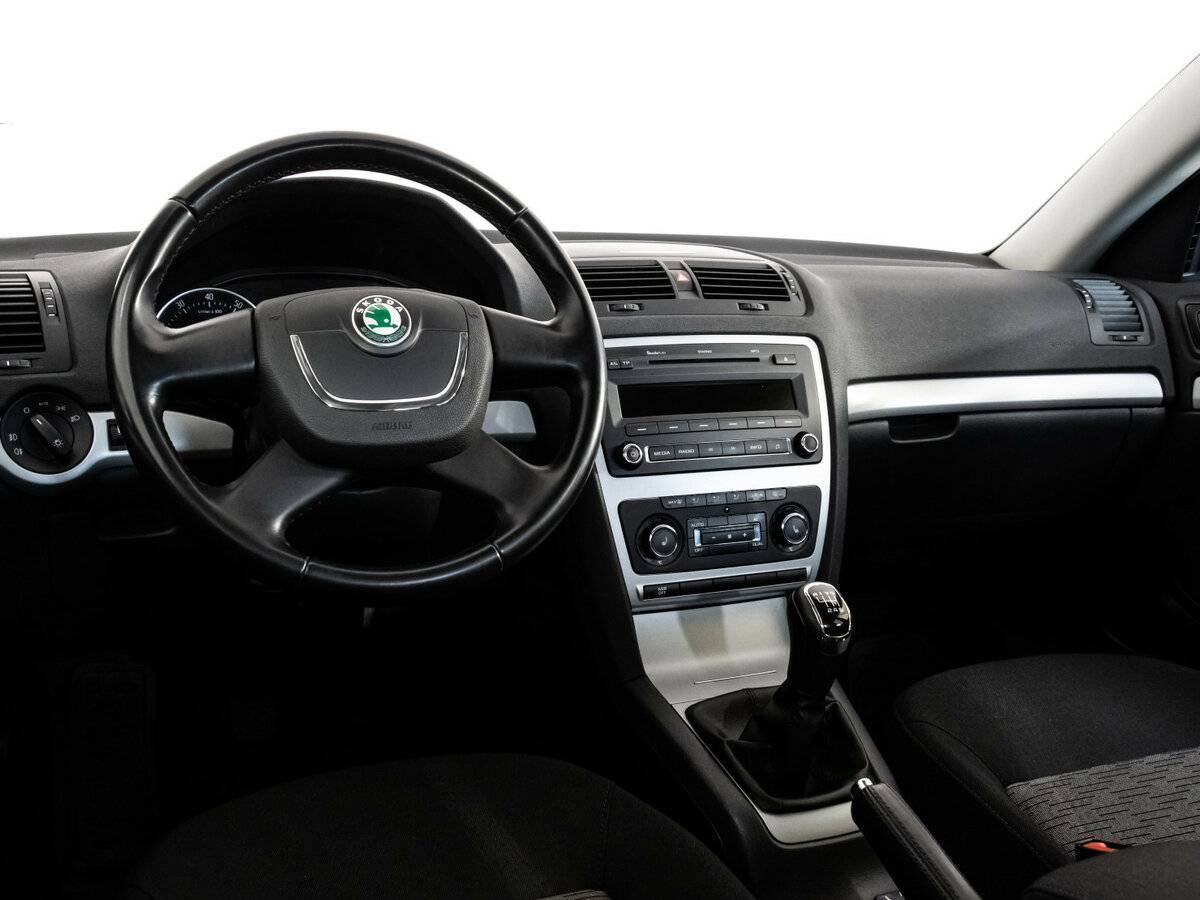 Skoda Octavia с пробегом — 2012 год. Фото: #8