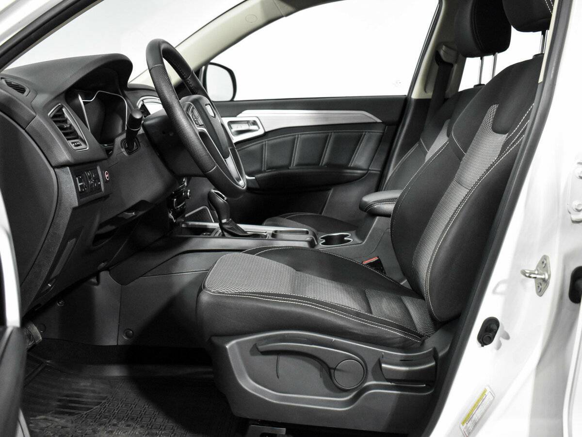 Geely Emgrand X7 с пробегом — 2018 год. Фото: #8