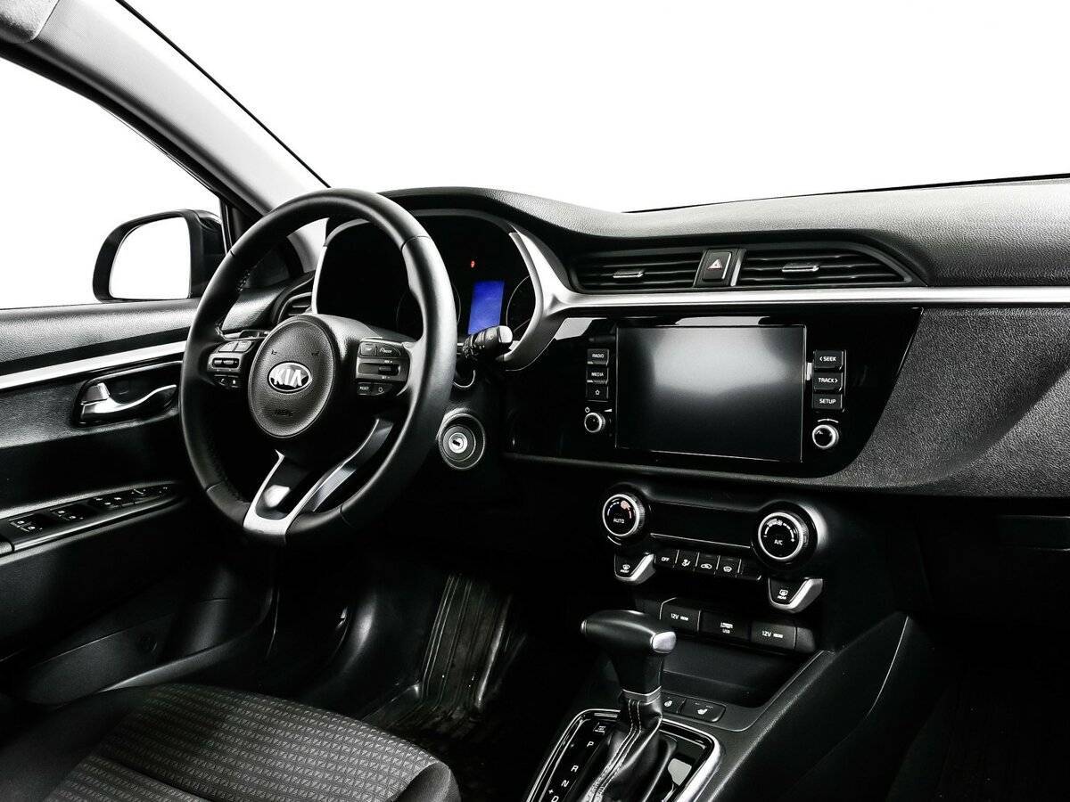 Kia Rio с пробегом — 2020 год. Фото: #8