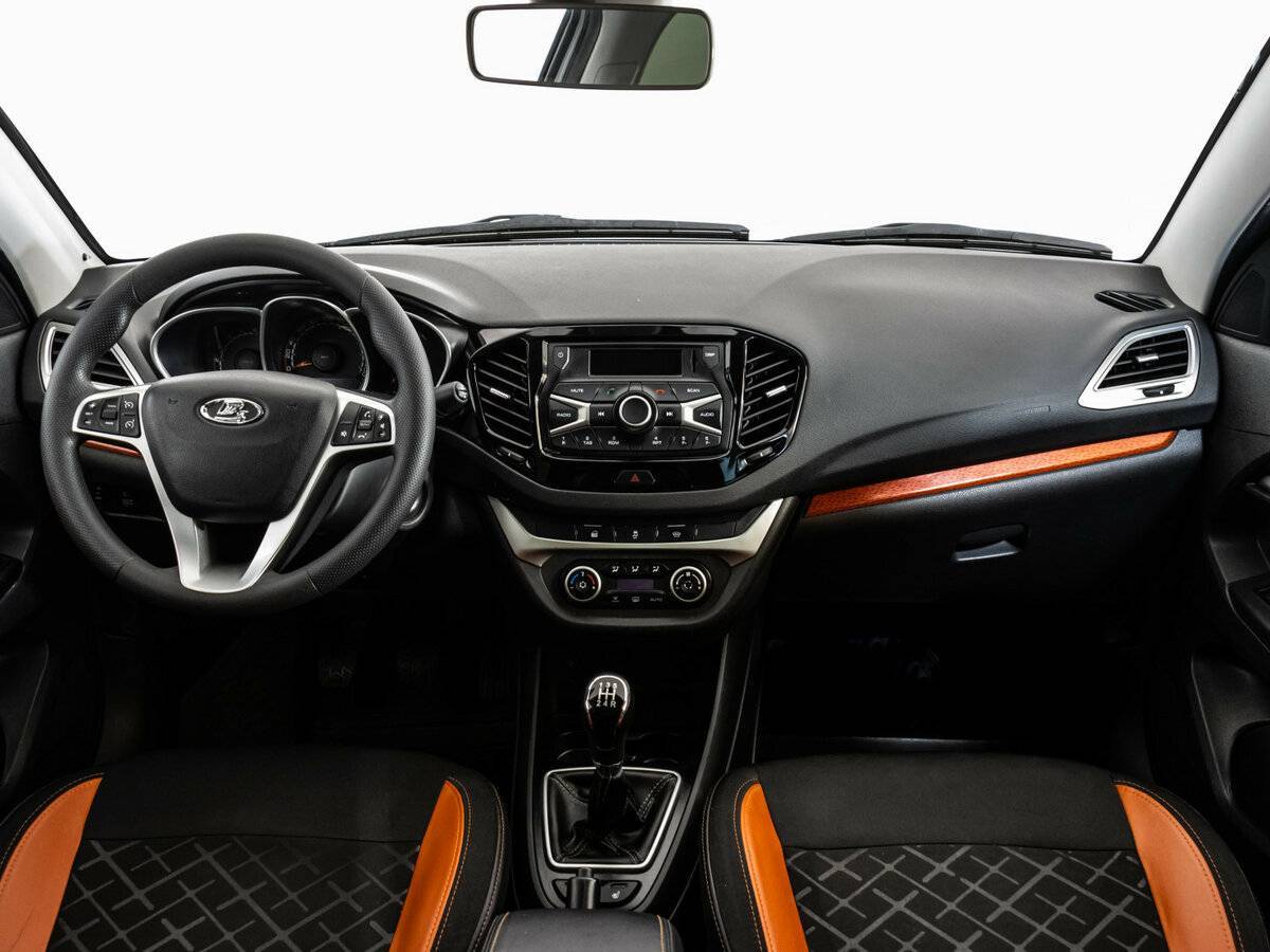 Lada (ВАЗ) Vesta с пробегом — 2018 год. Фото: #7