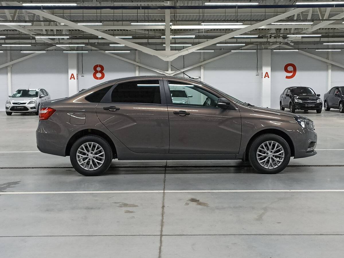 Lada (ВАЗ) Vesta с пробегом — 2021 год. Фото: #3