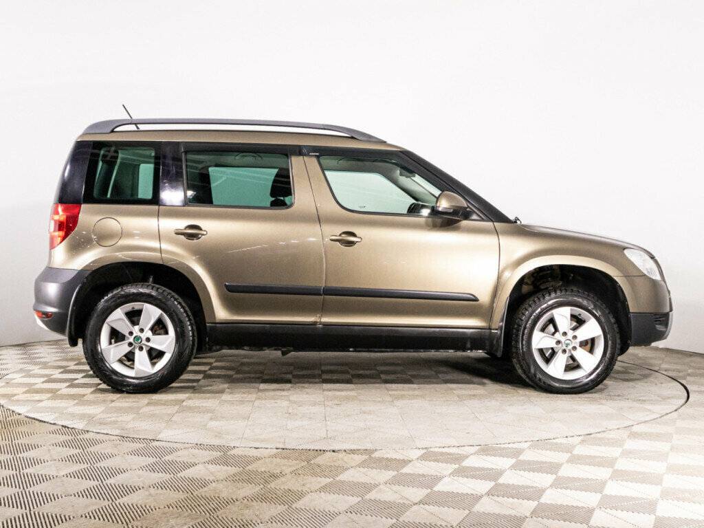 Skoda Yeti с пробегом — 2013 год. Фото: #3