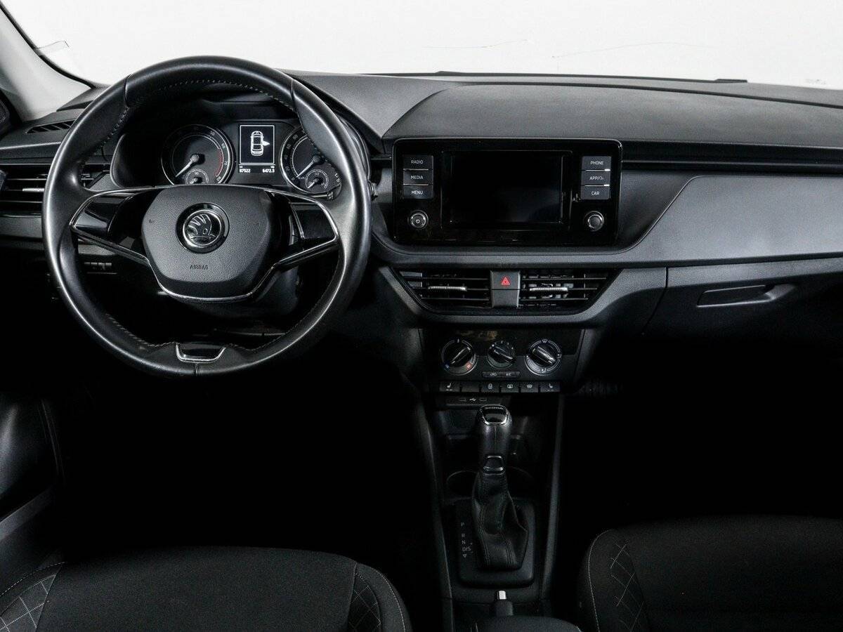 Skoda Rapid с пробегом — 2021 год. Фото: #11