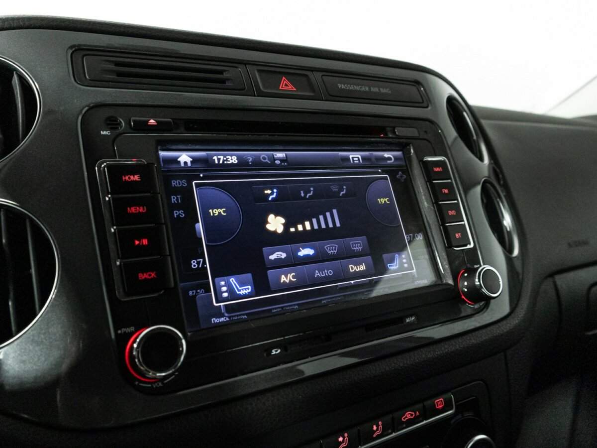 Volkswagen Tiguan с пробегом — 2014 год. Фото: #16