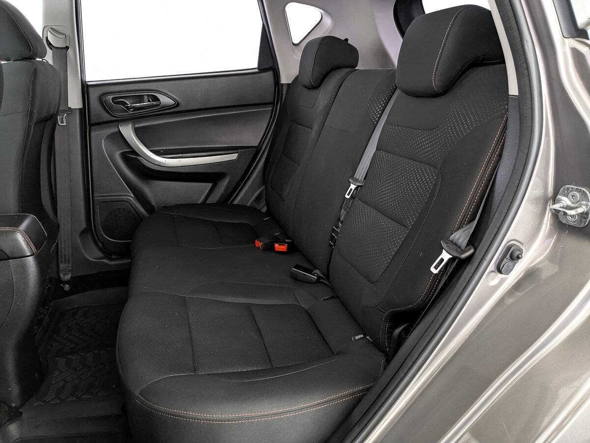 Changan CS35 с пробегом — 2015 год. Фото: #17