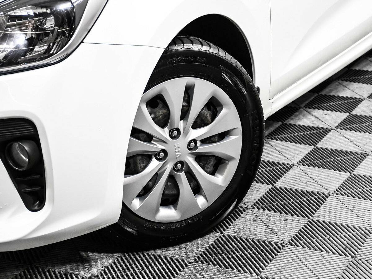 Kia Rio с пробегом — 2018 год. Фото: #13