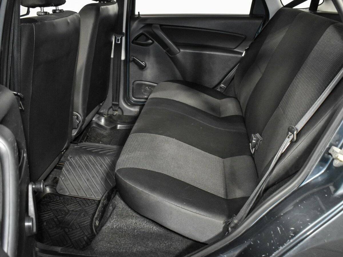 Lada (ВАЗ) Granta с пробегом — 2014 год. Фото: #11