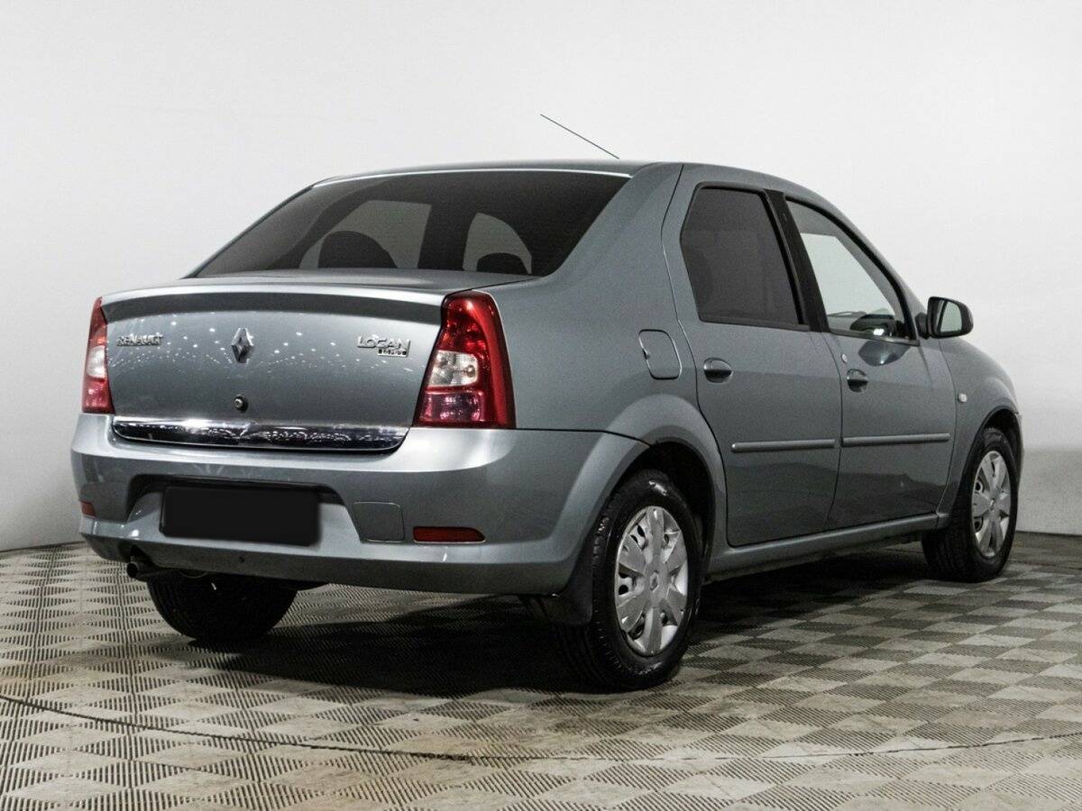 Renault Logan с пробегом — 2012 год. Фото: #4