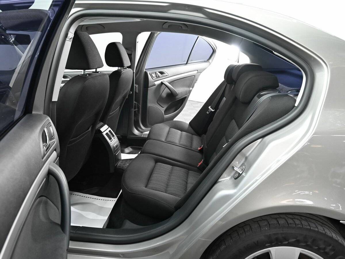 Skoda Octavia с пробегом — 2012 год. Фото: #11