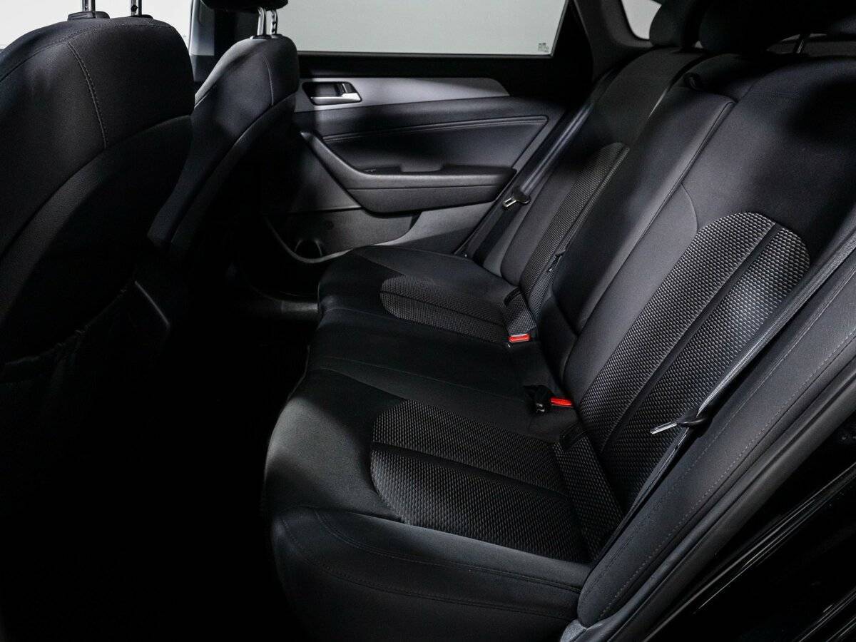 Hyundai Sonata с пробегом — 2019 год. Фото: #9