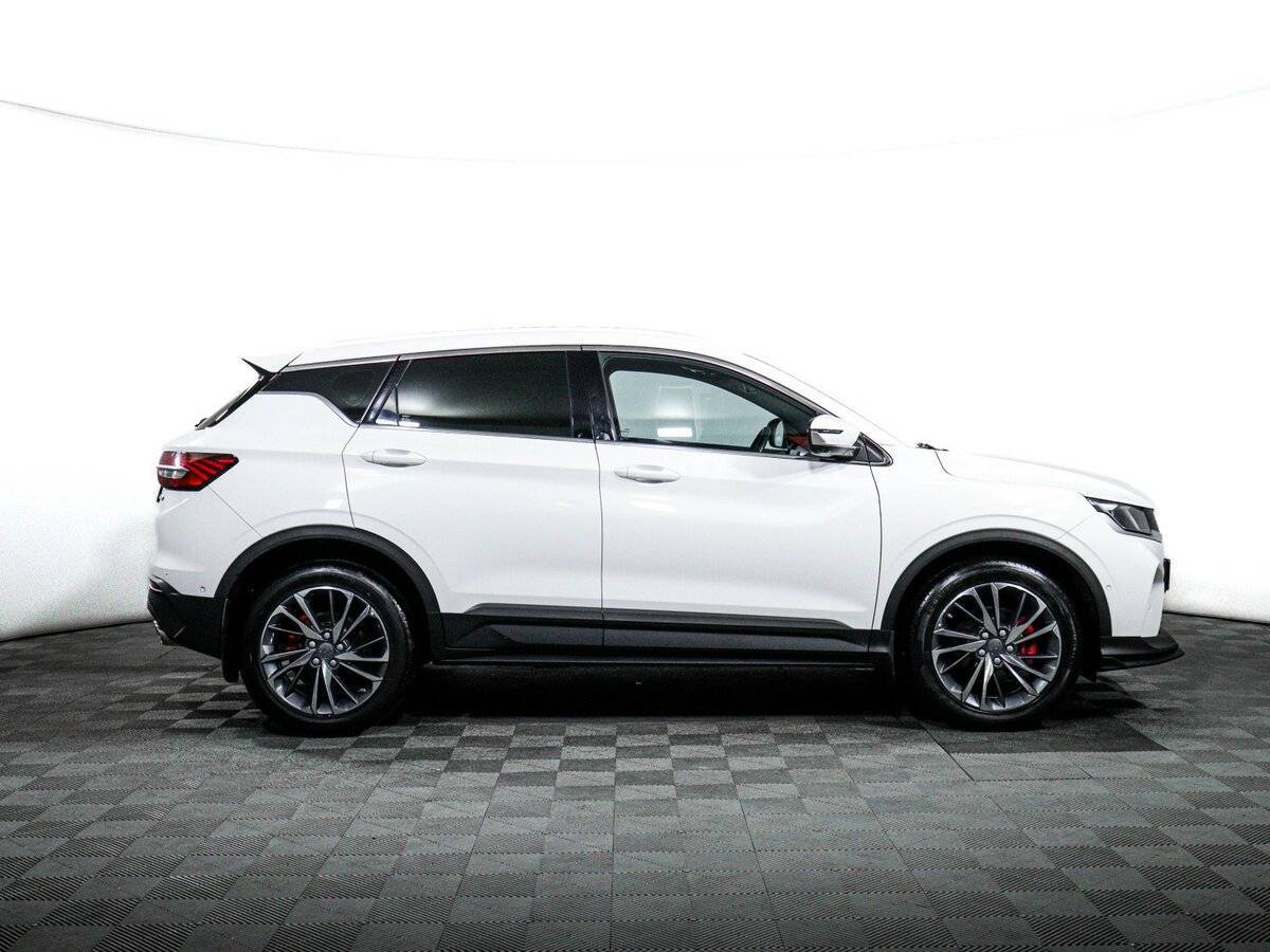 Geely Coolray с пробегом — 2021 год. Фото: #3