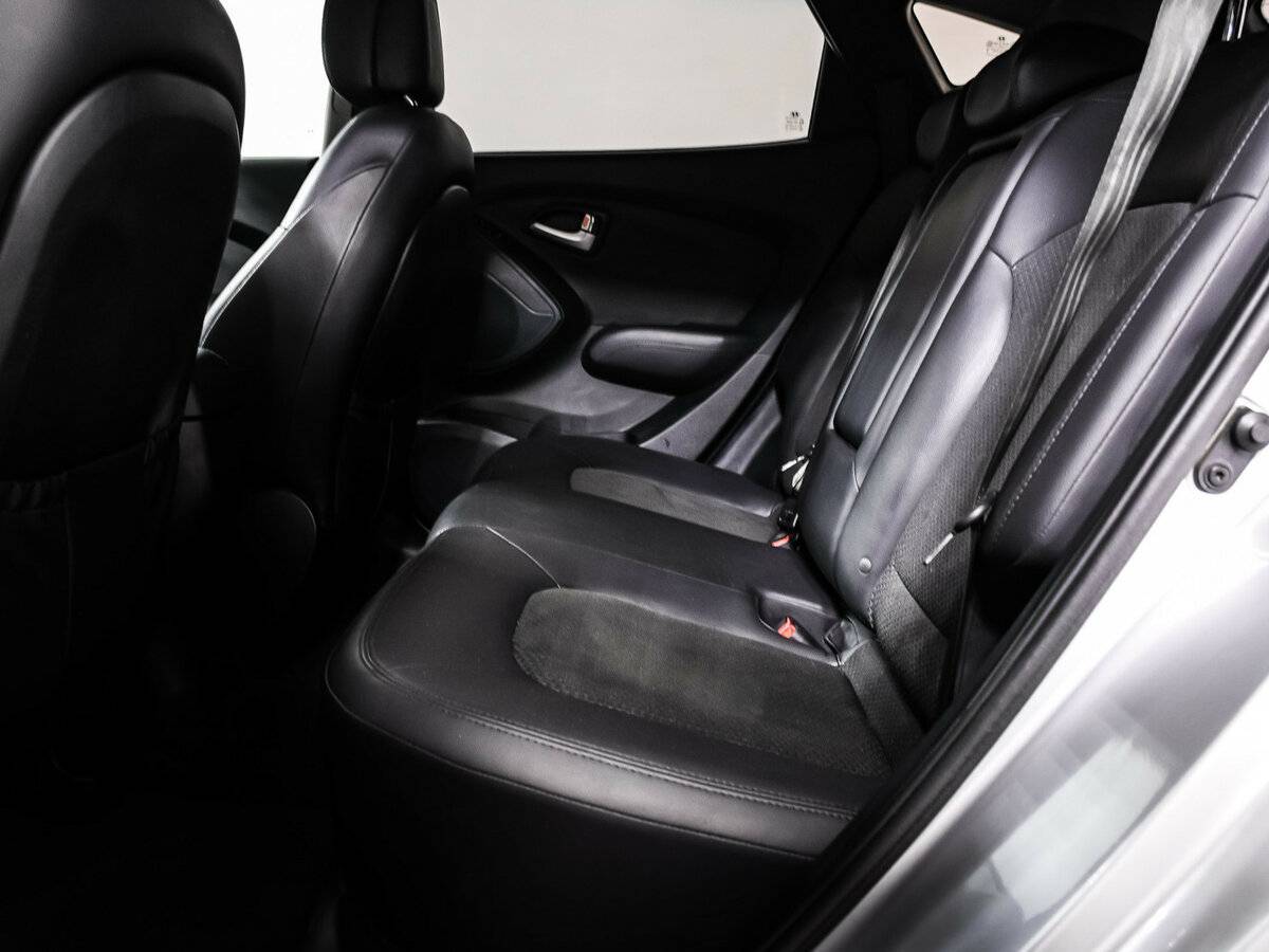 Hyundai ix35 с пробегом — 2012 год. Фото: #12