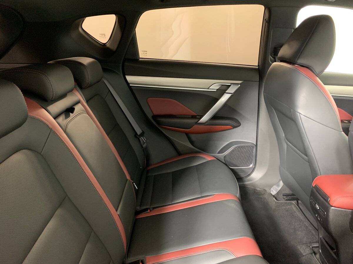 Geely Coolray с пробегом — 2021 год. Фото: #16