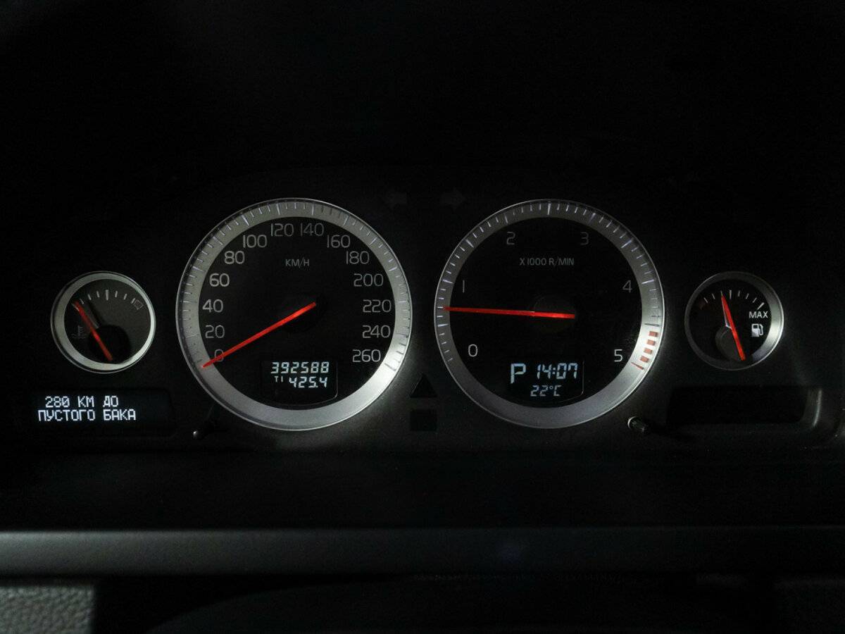 Volvo XC90 с пробегом — 2013 год. Фото: #11