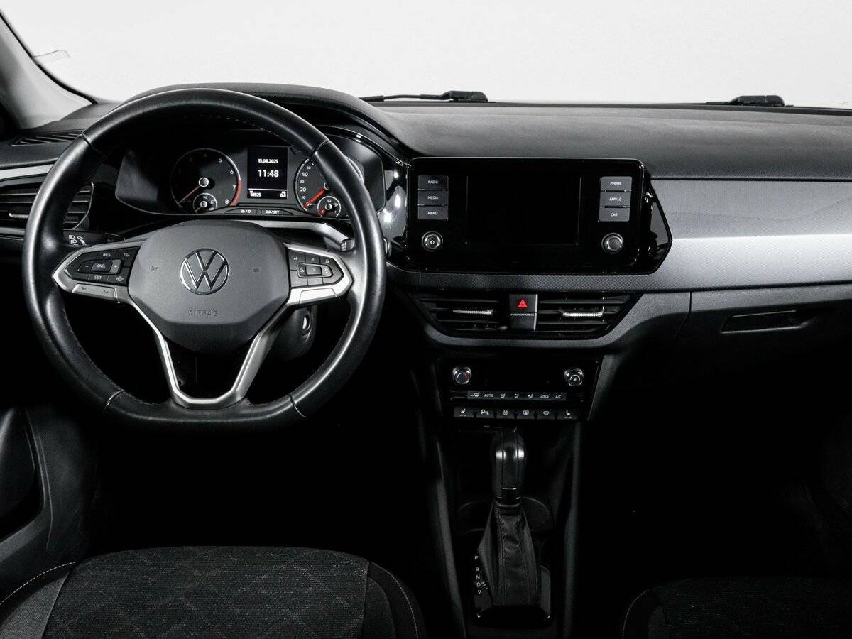 Volkswagen Polo с пробегом — 2021 год. Фото: #11