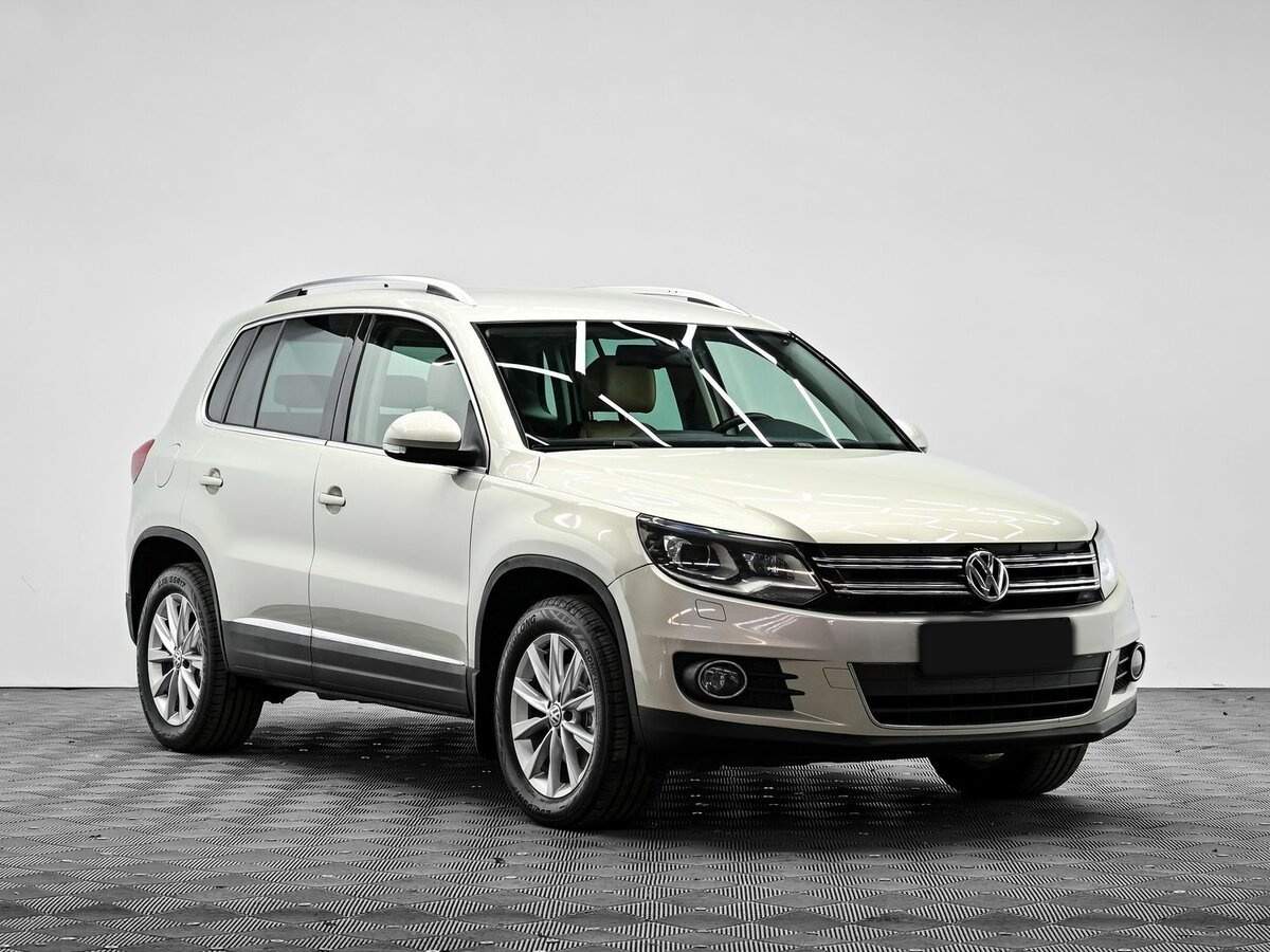 Volkswagen Tiguan с пробегом — 2012 год. Фото: #1