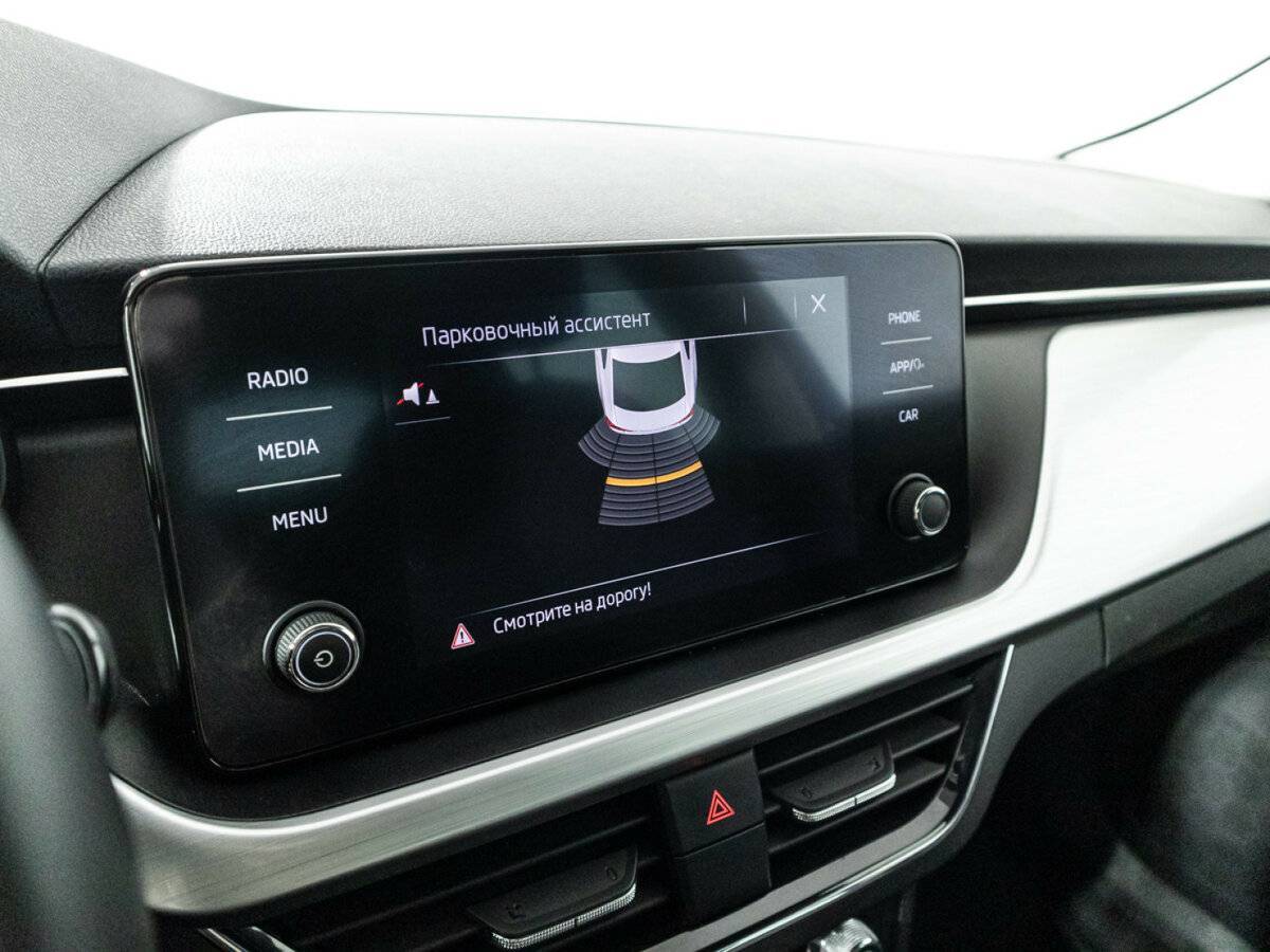 Skoda Rapid с пробегом — 2021 год. Фото: #15