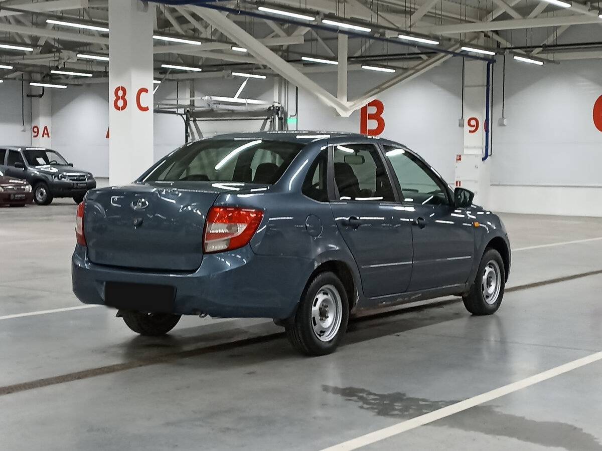 Lada (ВАЗ) Granta с пробегом — 2016 год. Фото: #4