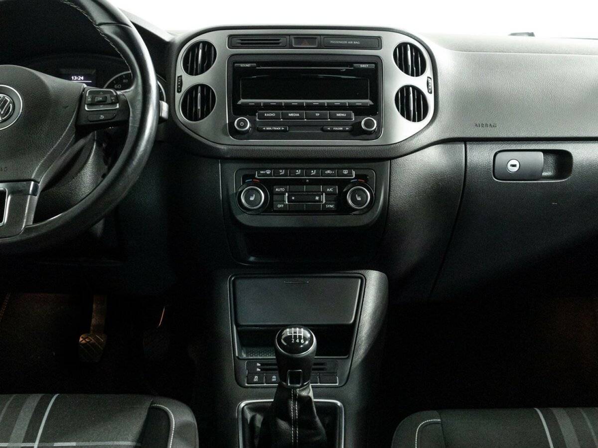 Volkswagen Tiguan с пробегом — 2015 год. Фото: #13