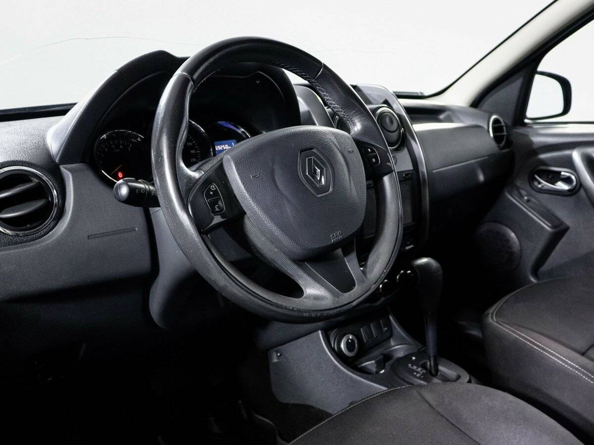 Renault Duster с пробегом — 2015 год. Фото: #12